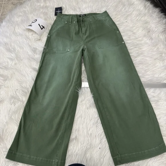 Flamingals Straight Wide Leg Jeans for Women Mid Waisted Casual Raw Hem Denim - Picture 6 of 6